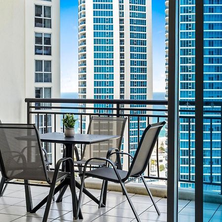 Chevron Renaissance - Self Contained & Privately Managed Apartments Gold Coast Exterior photo