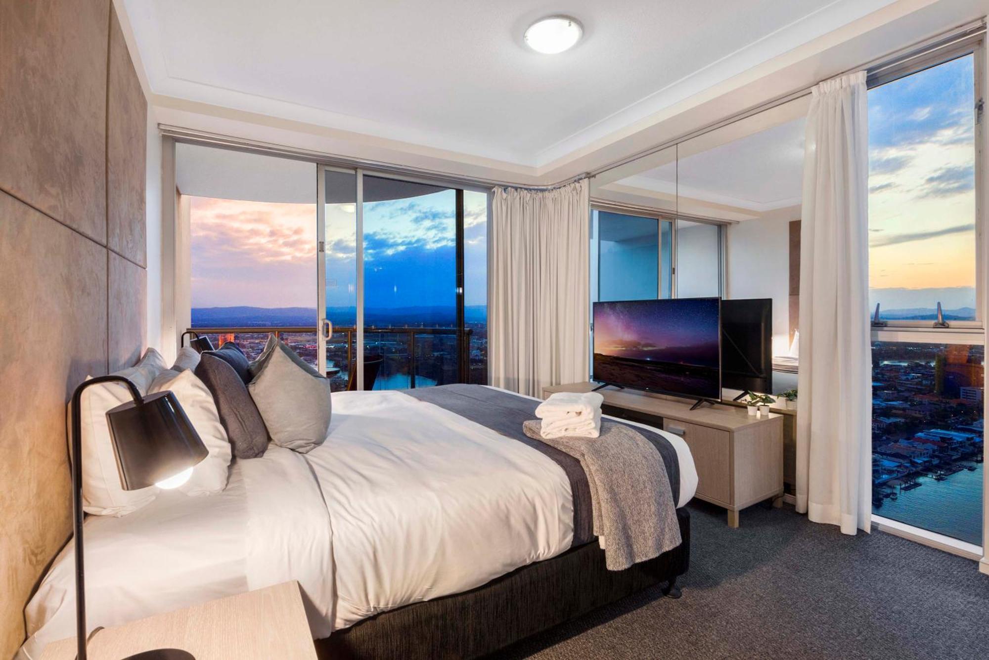 Chevron Renaissance - Self Contained & Privately Managed Apartments Gold Coast Exterior photo