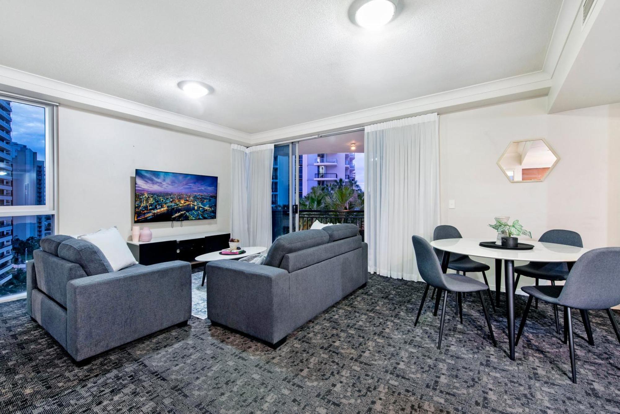 Chevron Renaissance - Self Contained & Privately Managed Apartments Gold Coast Exterior photo