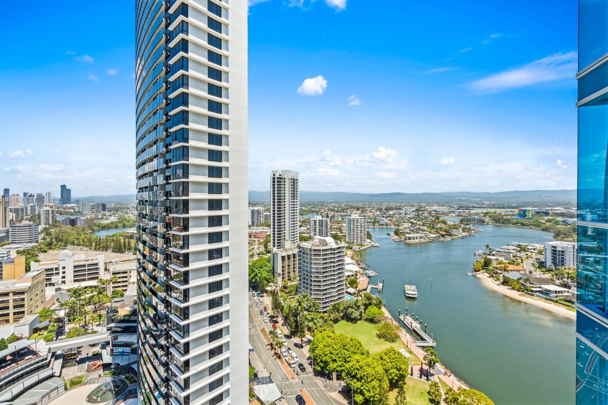 Chevron Renaissance - Self Contained & Privately Managed Apartments Gold Coast Exterior photo